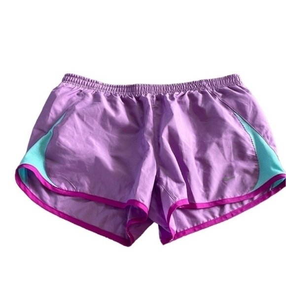 Nike Dri-Fit Size Medium Purple Sporty Athletic Shorts. - Picture 2 of 5